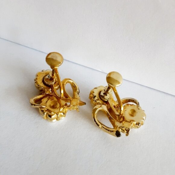 Vintage Earrings Screw Back Flower Faux Pearl Rhinestones Gold Tone Cottagecore - Picture 3 of 5